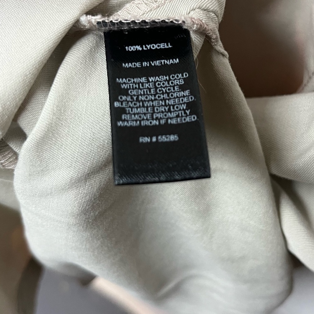 Express Women’s Light Tan Button-Up Jacket - Picture 4 of 6
